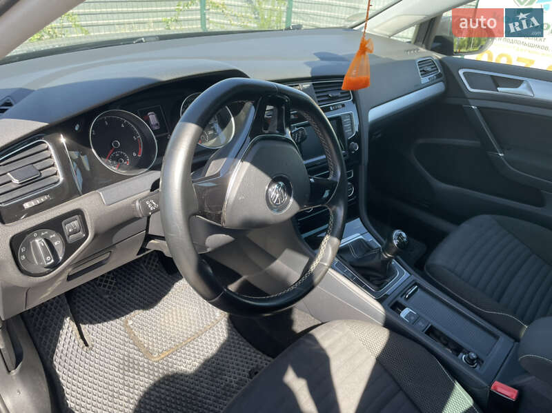 Універсал Volkswagen Golf 2014 в Кривому Розі