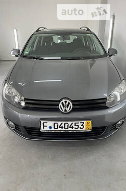 Універсал Volkswagen Golf 2010 в Городку