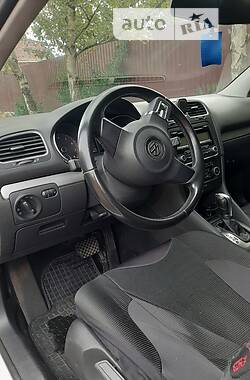 Хэтчбек Volkswagen Golf 2011 в Ужгороде