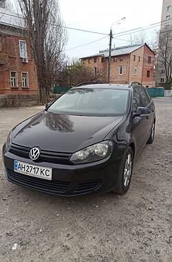 Універсал Volkswagen Golf 2011 в Києві