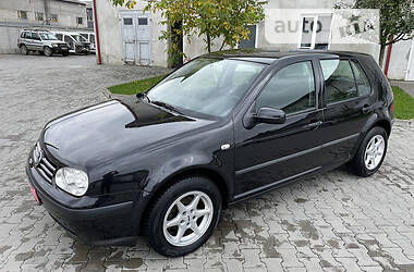 Хэтчбек Volkswagen Golf 2000 в Луцке