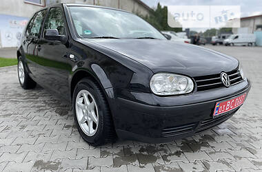 Хэтчбек Volkswagen Golf 2000 в Луцке