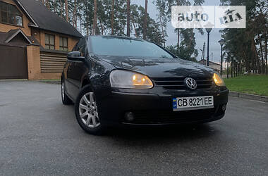 Хэтчбек Volkswagen Golf 2004 в Чернигове