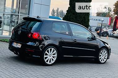 Хэтчбек Volkswagen Golf 2007 в 