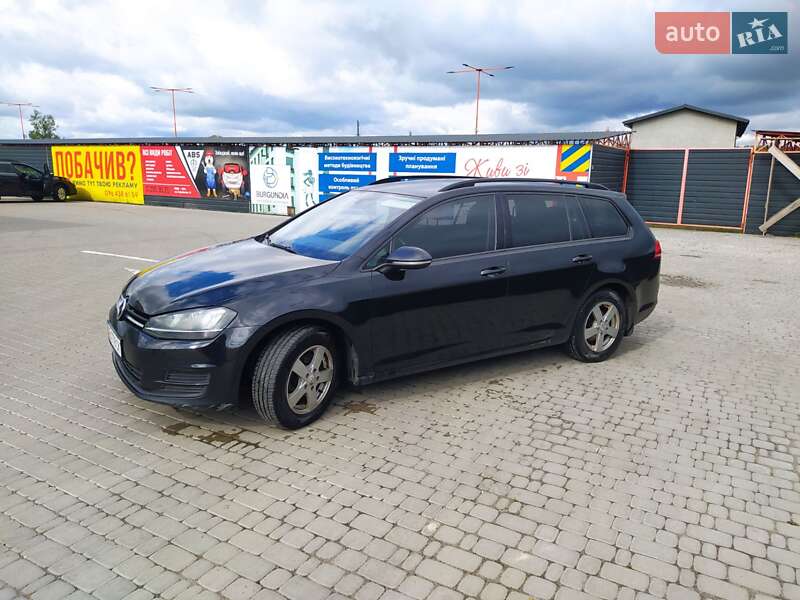 Універсал Volkswagen Golf 2013 в Ірпені