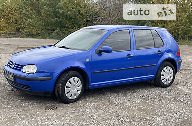 Хэтчбек Volkswagen Golf 2000 в Ровно