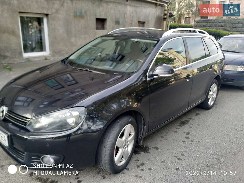 Универсал Volkswagen Golf 2010 в Черновцах