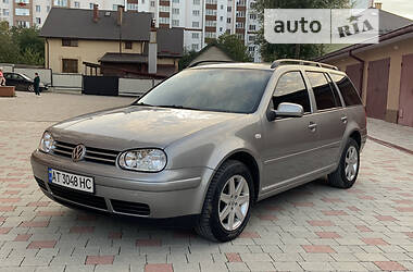 Универсал Volkswagen Golf 2003 в 