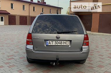Универсал Volkswagen Golf 2003 в 