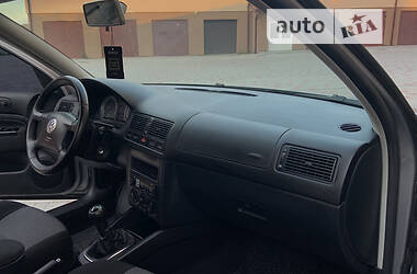 Универсал Volkswagen Golf 2003 в 