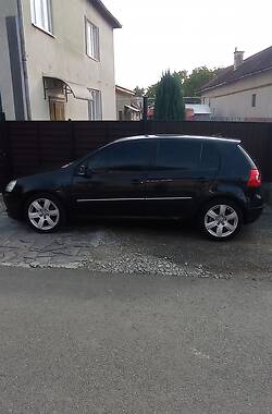 Хэтчбек Volkswagen Golf 2006 в Мукачево