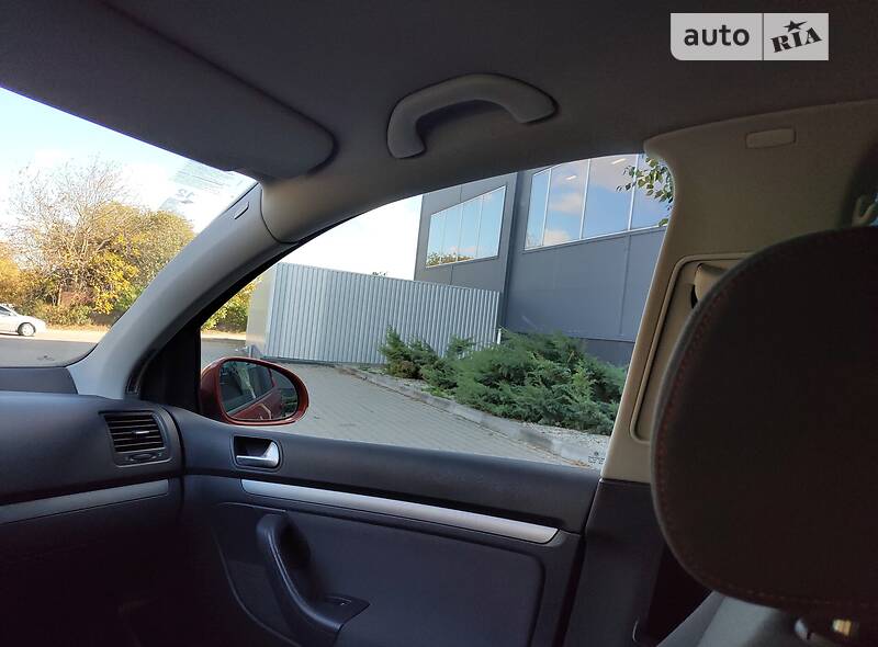 Хэтчбек Volkswagen Golf 2006 в Белой Церкви