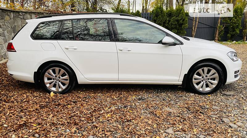 Універсал Volkswagen Golf 2017 в Львові