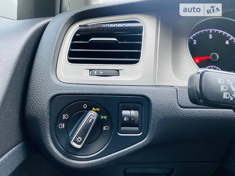 Універсал Volkswagen Golf 2017 в Львові