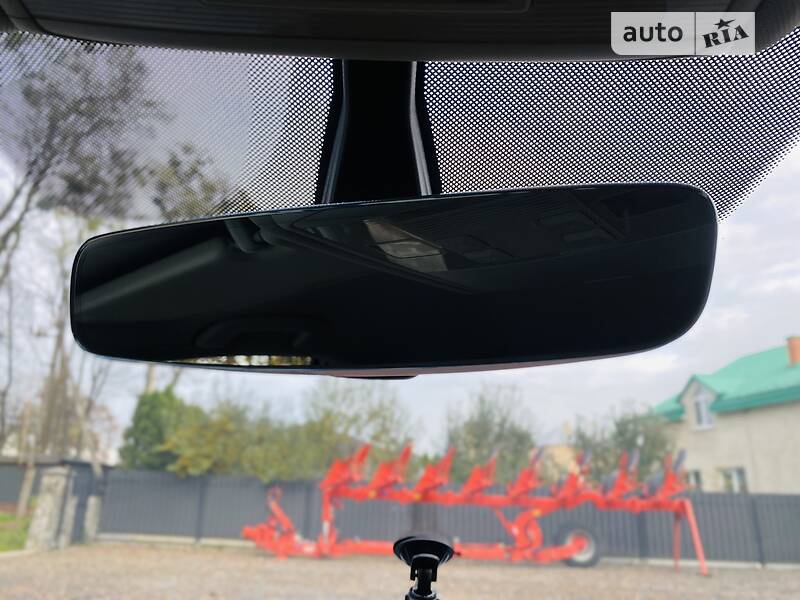 Універсал Volkswagen Golf 2017 в Львові