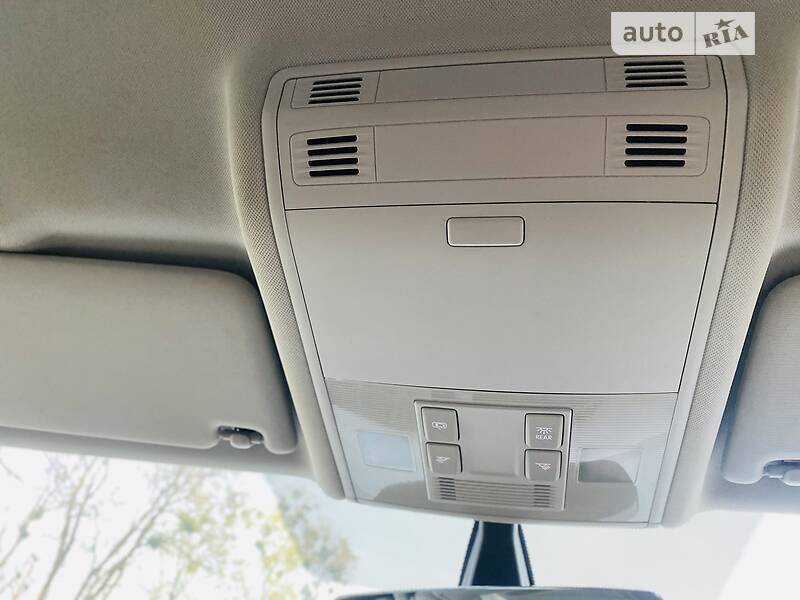 Універсал Volkswagen Golf 2017 в Львові