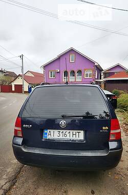 Универсал Volkswagen Golf 2003 в Киеве