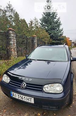 Универсал Volkswagen Golf 2003 в Киеве