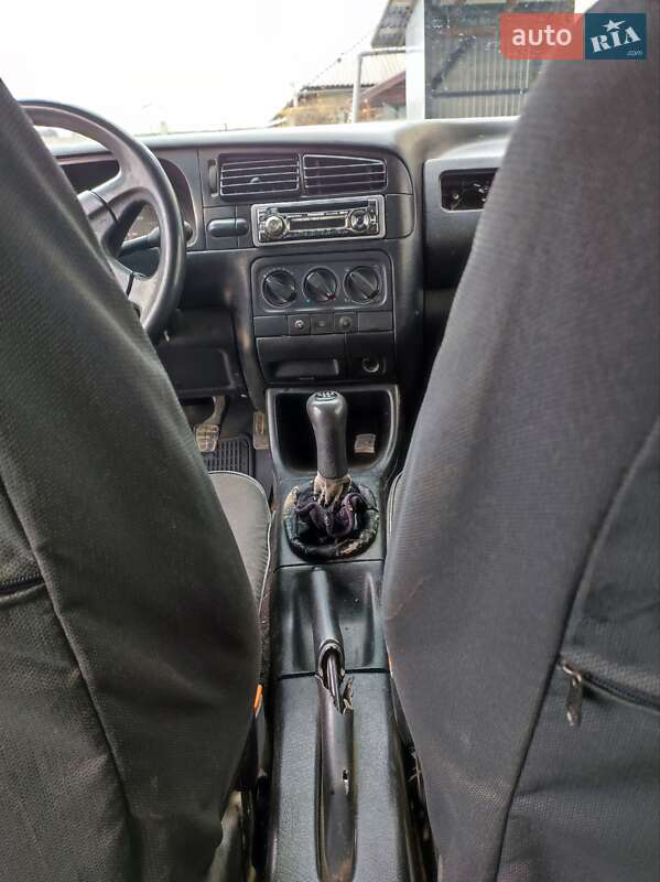 Хетчбек Volkswagen Golf 1994 в Снятині