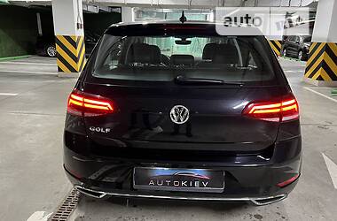 Хетчбек Volkswagen Golf 2020 в 