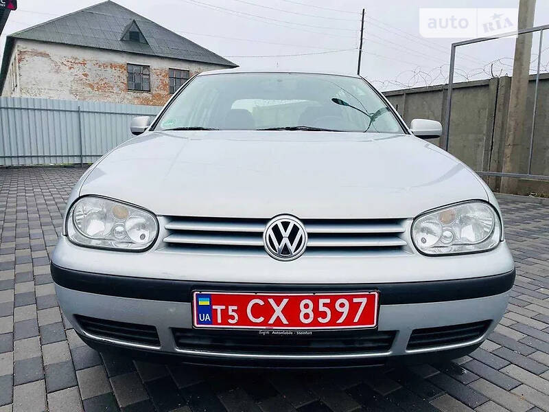 Хэтчбек Volkswagen Golf 2000 в Залещиках