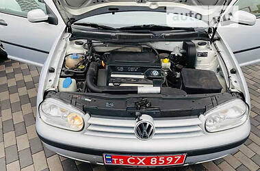 Хэтчбек Volkswagen Golf 2000 в Залещиках