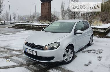 Хетчбек Volkswagen Golf 2013 в Києві