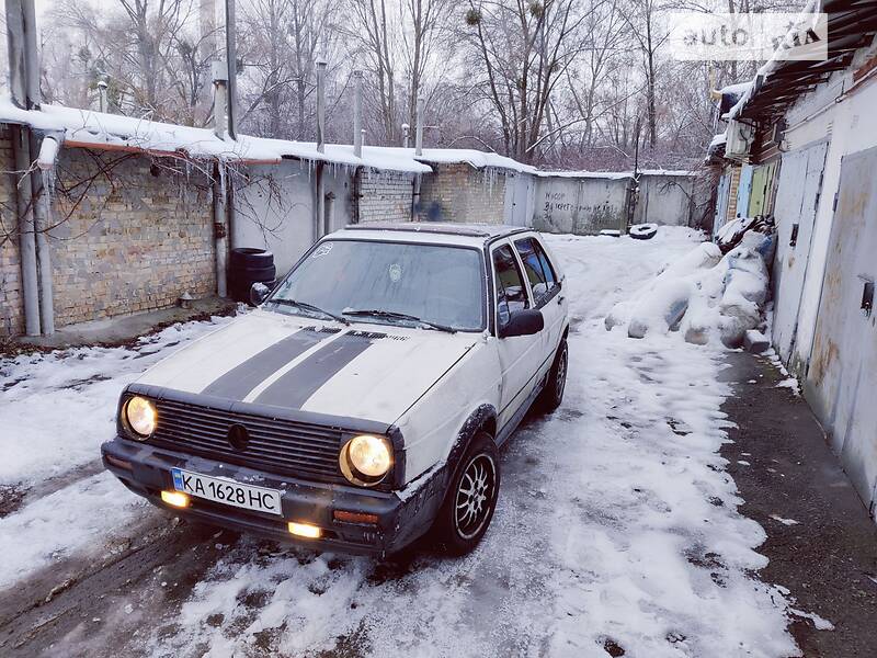 Хэтчбек Volkswagen Golf 1985 в Киеве