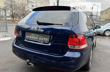 Універсал Volkswagen Golf 2008 в Тернополі