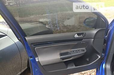 Хэтчбек Volkswagen Golf 2007 в 