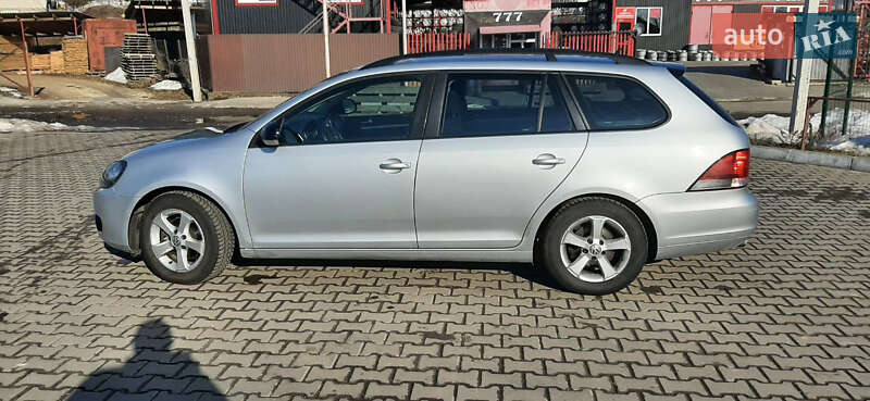 Универсал Volkswagen Golf 2012 в Хмельницком