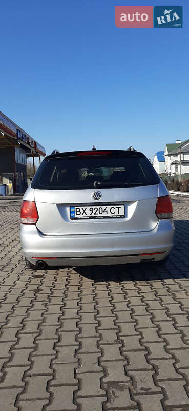 Универсал Volkswagen Golf 2012 в Хмельницком