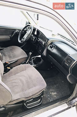 Седан Volkswagen Golf 1993 в 