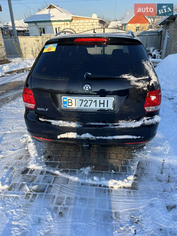 Универсал Volkswagen Golf 2009 в Кобеляках