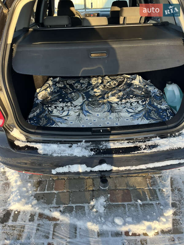 Универсал Volkswagen Golf 2009 в Кобеляках