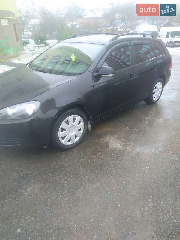 Універсал Volkswagen Golf 2011 в Вінниці