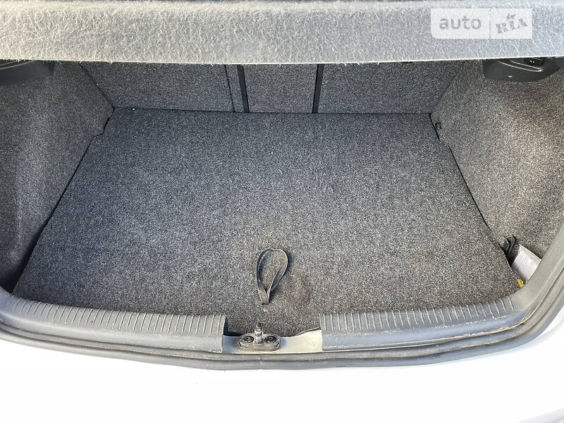 Хэтчбек Volkswagen Golf 2011 в Запорожье