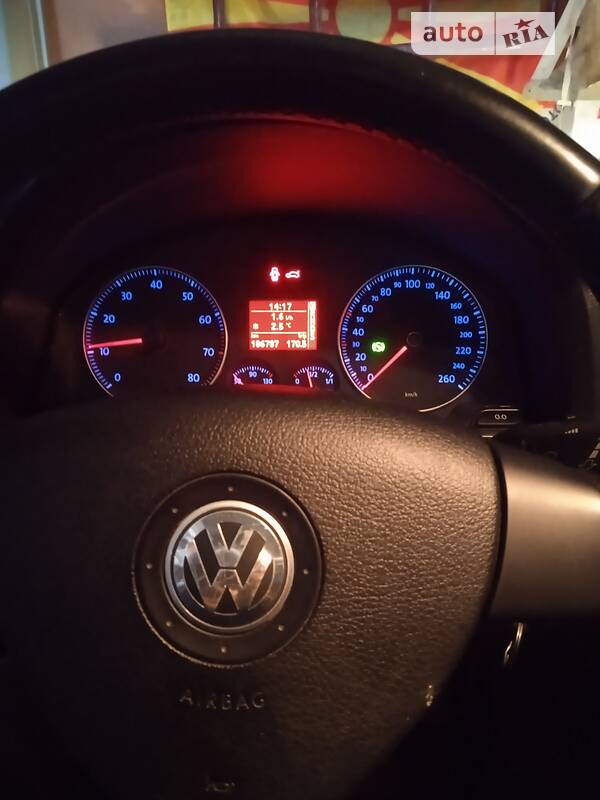 Универсал Volkswagen Golf 2008 в Чернигове
