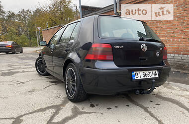 Хетчбек Volkswagen Golf 2000 в Полтаві