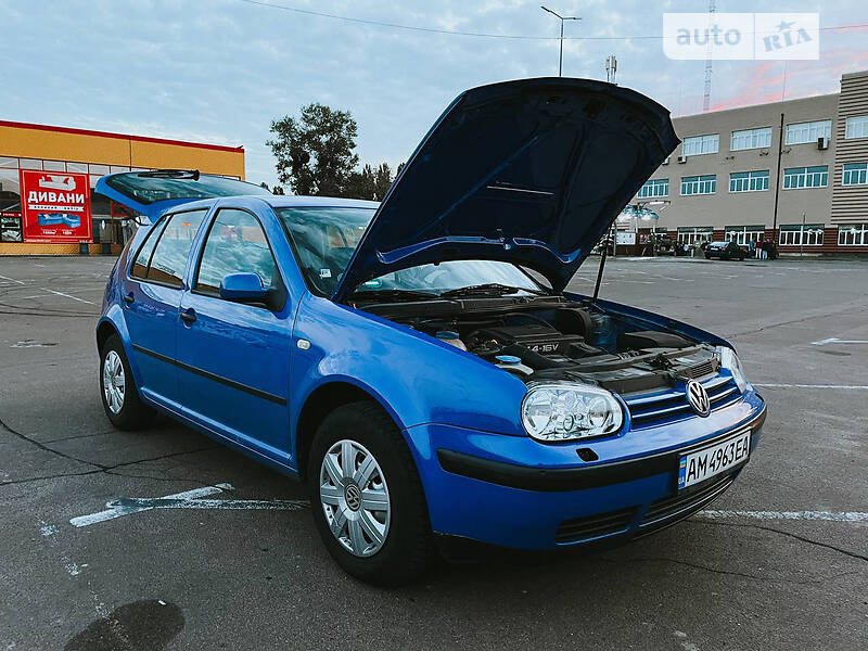 Хэтчбек Volkswagen Golf 1999 в Житомире