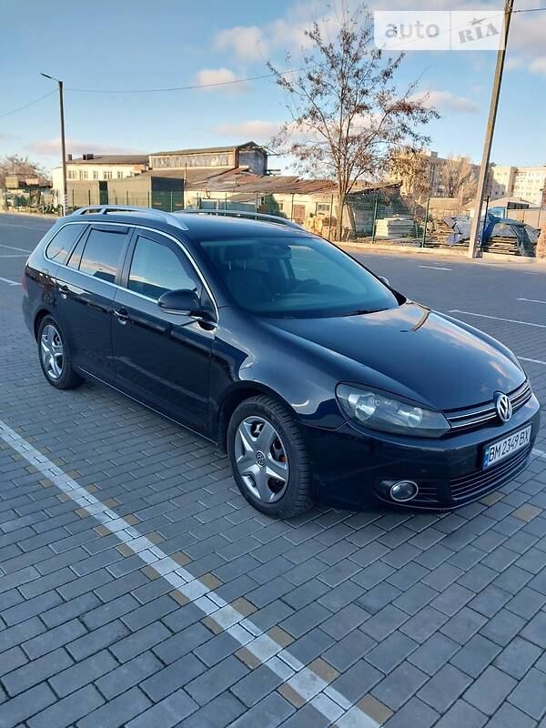 Универсал Volkswagen Golf 2011 в Сумах