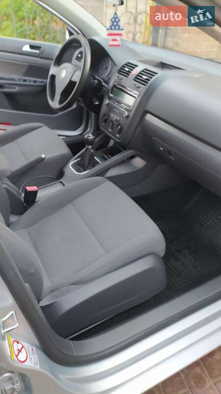 Универсал Volkswagen Golf 2008 в Рожище