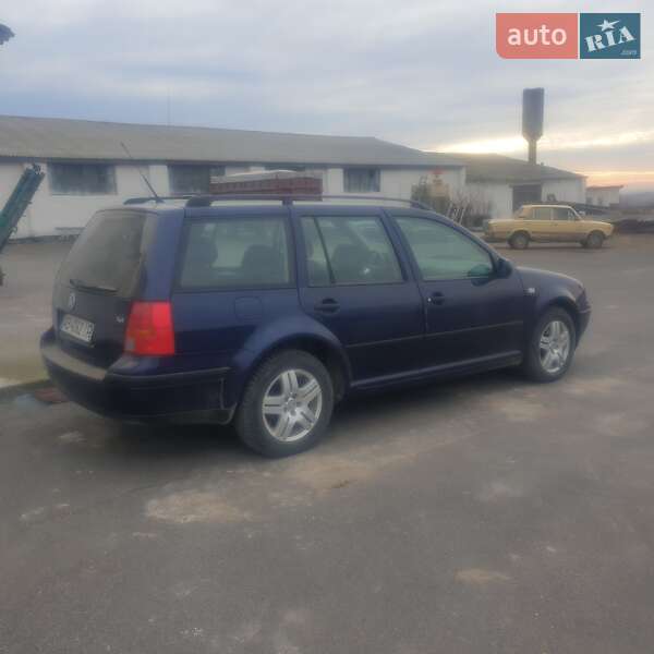 Універсал Volkswagen Golf 2000 в Піщанці