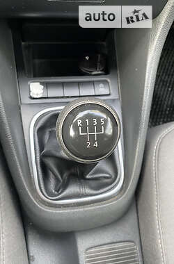 Універсал Volkswagen Golf 2013 в 