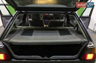 Хэтчбек Volkswagen Golf 1989 в 