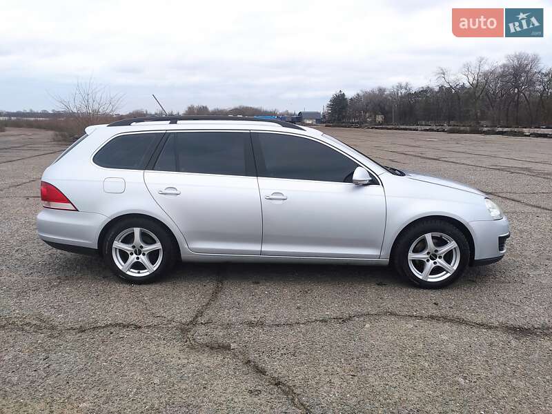 Універсал Volkswagen Golf 2008 в Одесі