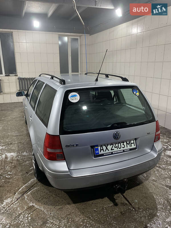 Універсал Volkswagen Golf 2004 в Зачепилівці