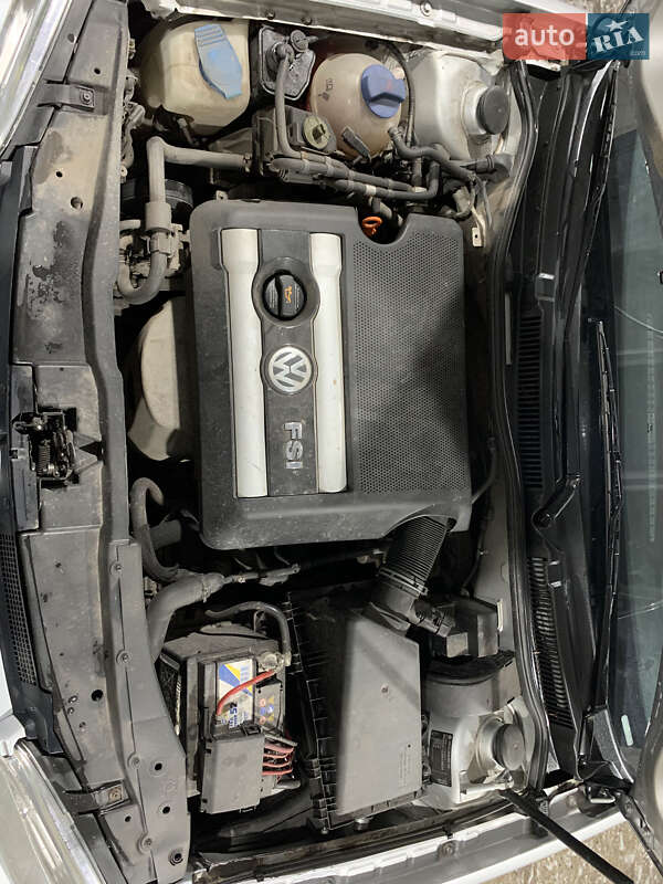 Універсал Volkswagen Golf 2004 в Зачепилівці