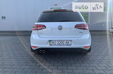 Хэтчбек Volkswagen Golf 2014 в Мукачево