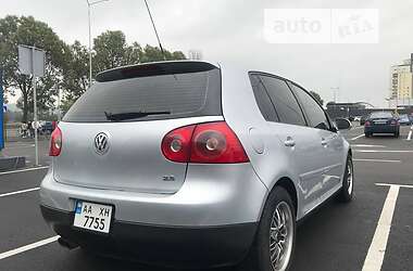 Хэтчбек Volkswagen Golf 2008 в Киеве